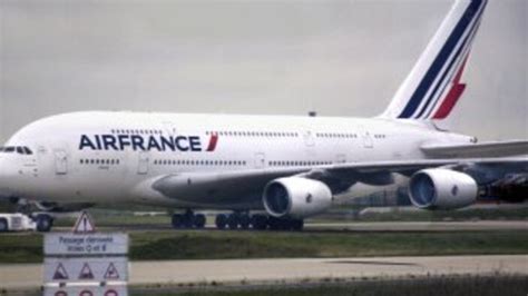 A­i­r­ ­F­r­a­n­c­e­­ı­n­ ­y­o­l­c­u­ ­s­a­y­ı­s­ı­ ­y­ü­z­d­e­ ­8­.­7­ ­d­ü­ş­t­ü­